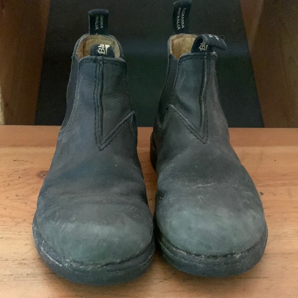Kids blundstones